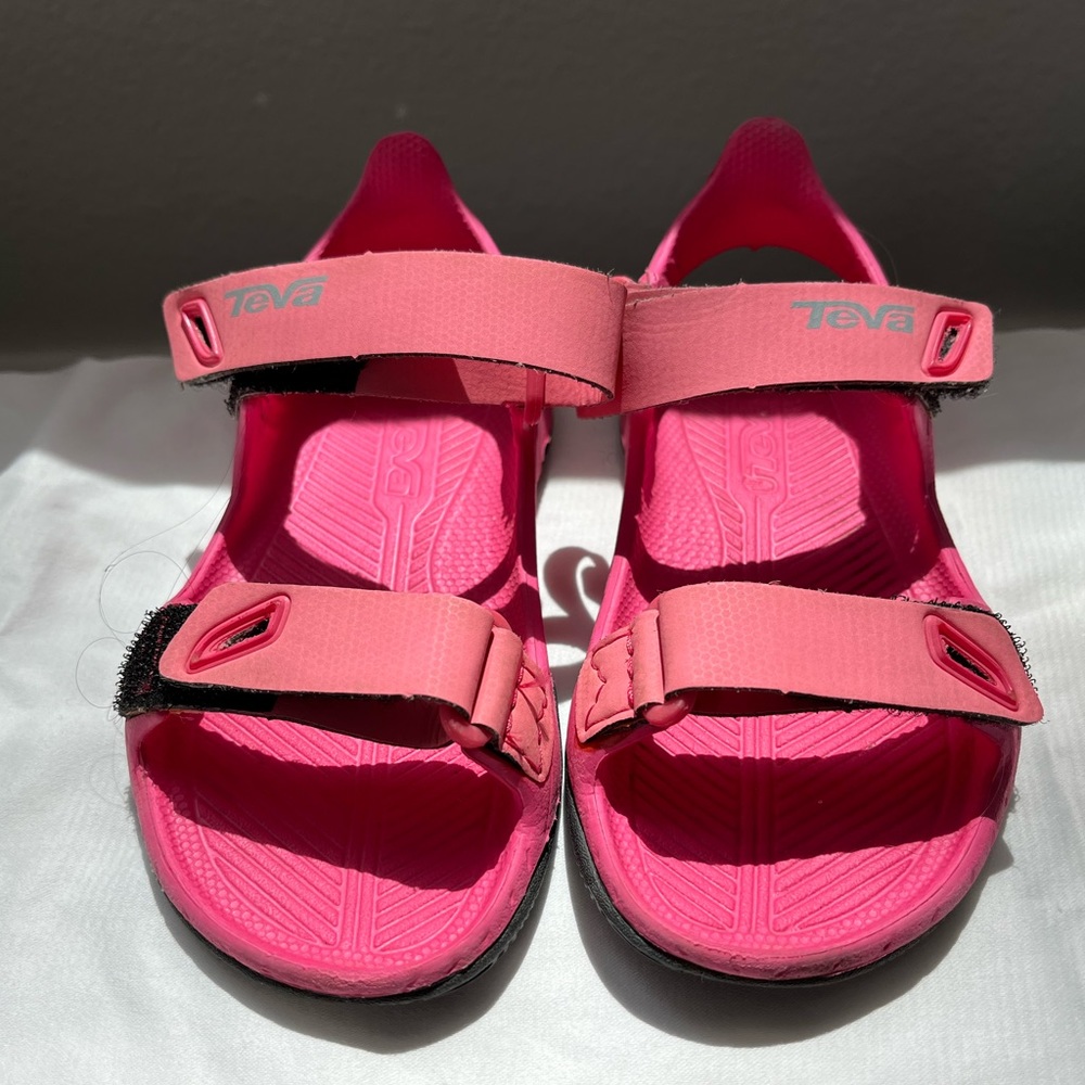 Teva's: Barracuda - lightweight and waterproof, a non- slip rubber sole.